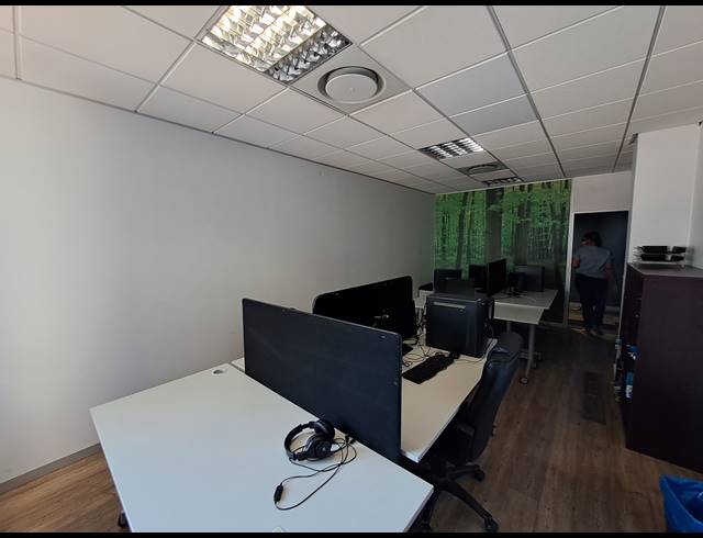 3,649M² OFFICE TO LET IN ILLOVO